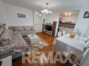 Trosoban komforan stan 76m2, Borik, renoviran,namješten
