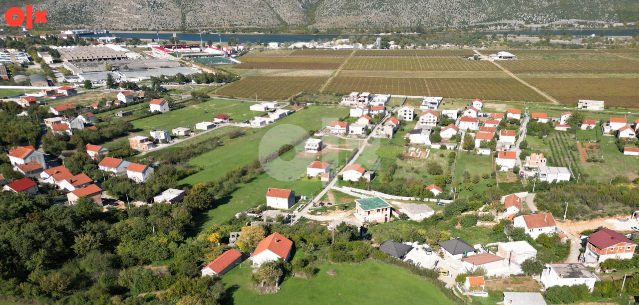 Velika kuća i parcela - Vrapčići