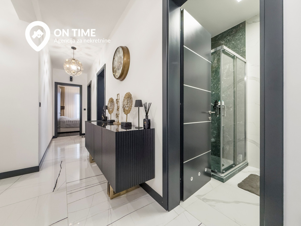 ON TIME prodaje: Luksuzan Penthouse Bulevar 122m2 12