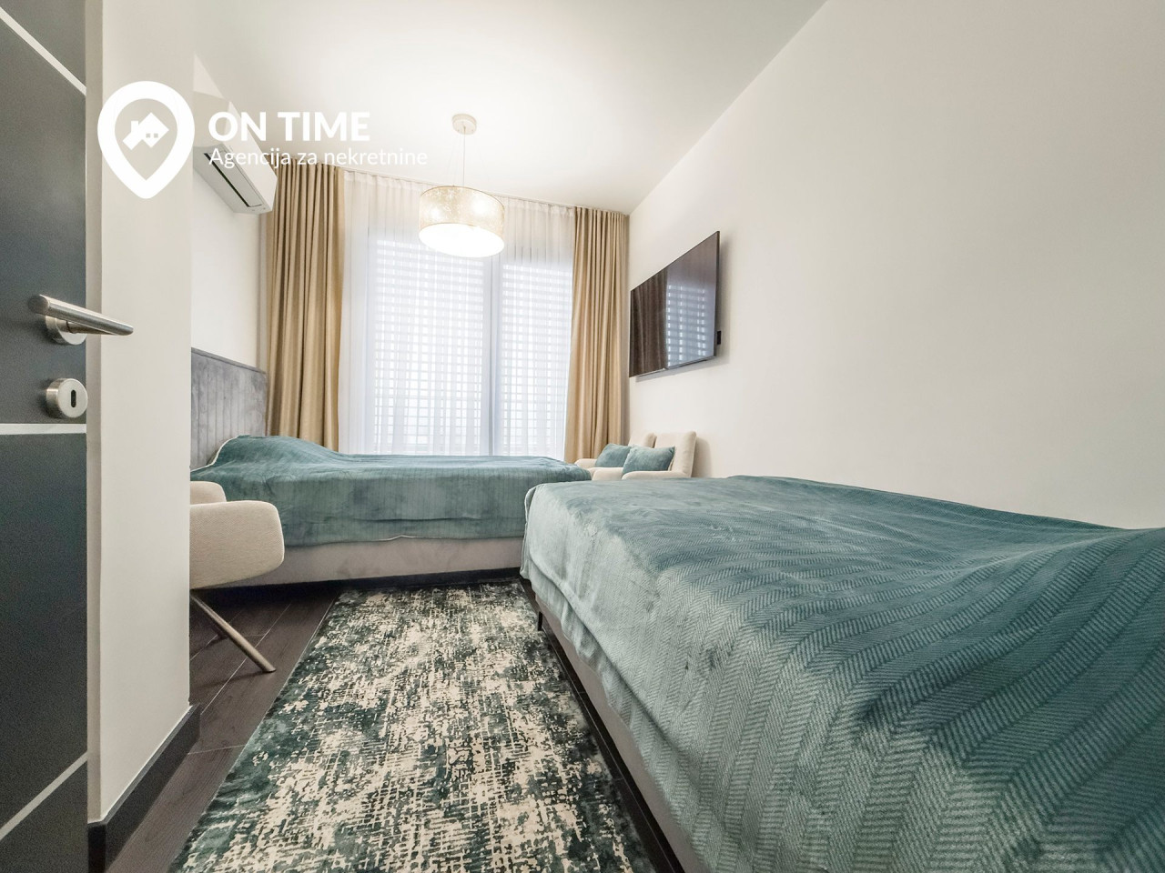 ON TIME prodaje: Luksuzan Penthouse Bulevar 122m2 14