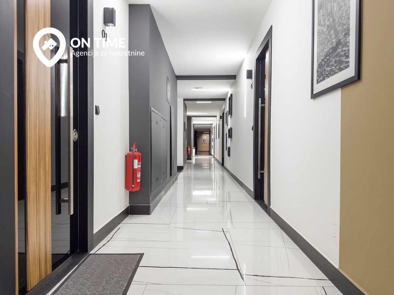 ON TIME prodaje: Luksuzan Penthouse Bulevar 122m2 19
