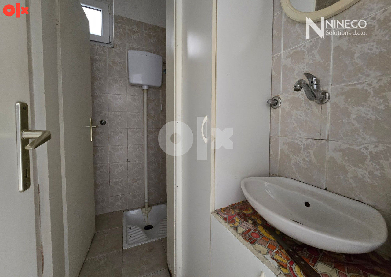 POSLOVNI PROSTOR - LAKTAŠI - 100 m2 10