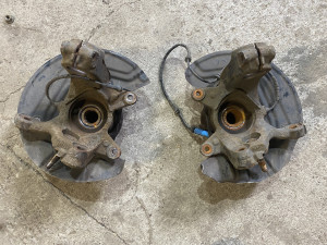 Prednje glavcine Bmw X3 2.0d