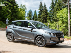 DFSK 500  1.5 78KW AUTOMATIC CVT