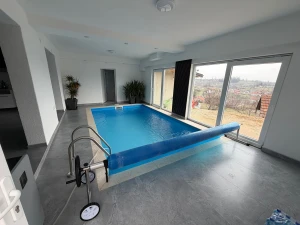 RENOVIRANA Kuća Gradačac 200m2 SA BAZENOM I PLAC UKUP 1010m2