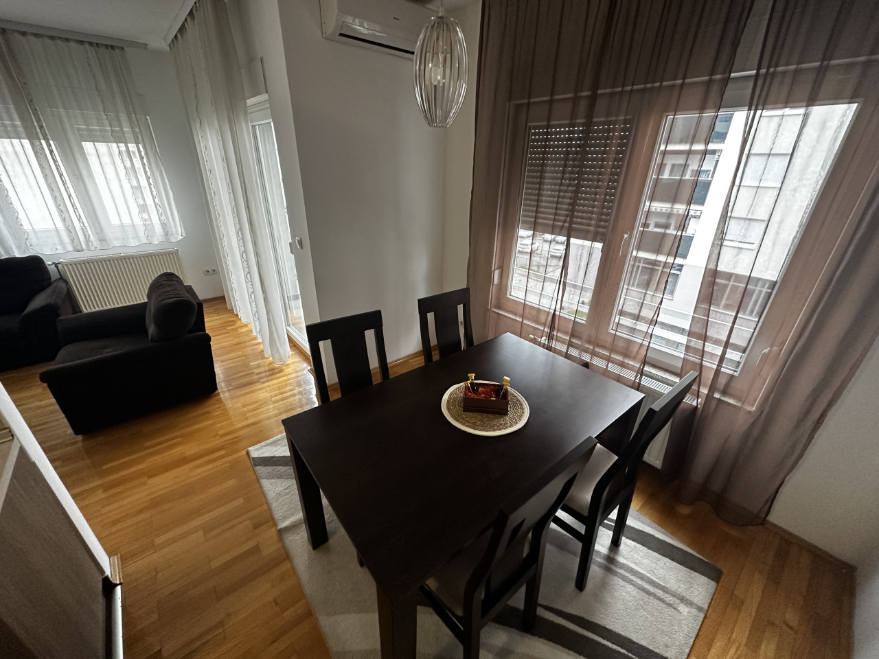 Trosoban stan kod Everesta sa garažom - 77 m2 8