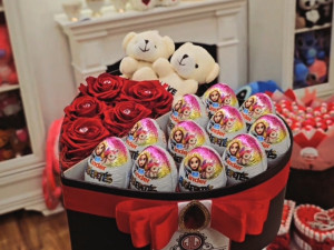 POKLON BOX 8 mart - dan zena pokloni srce plisani medo