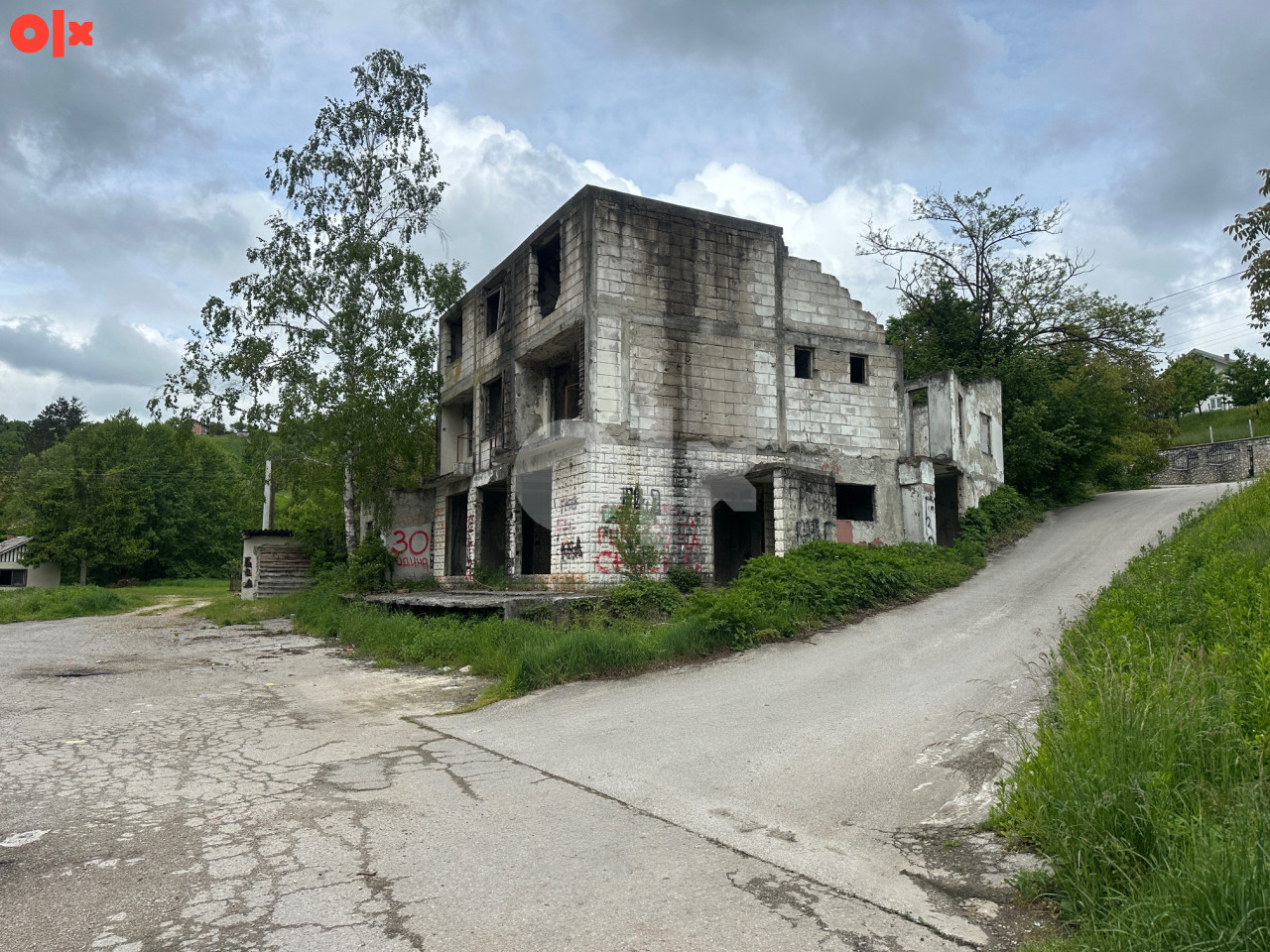 Objekat uz magistralni put M-19 6