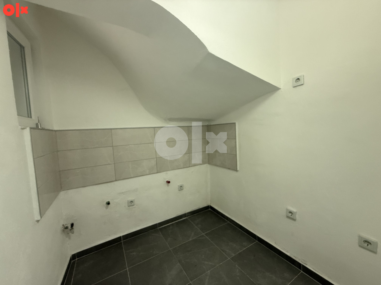 Jednosoban stan, Novo Sarajevo I Sky 9