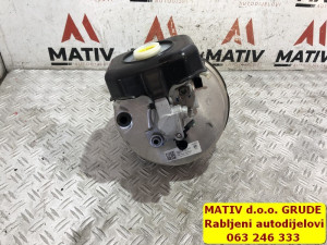 Vakum doboš kočnica Audi A4 B9 8W 35 TFSI 2019 8W06121