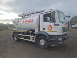 Kamion cisterna kanal jet MAN TGM 18.240