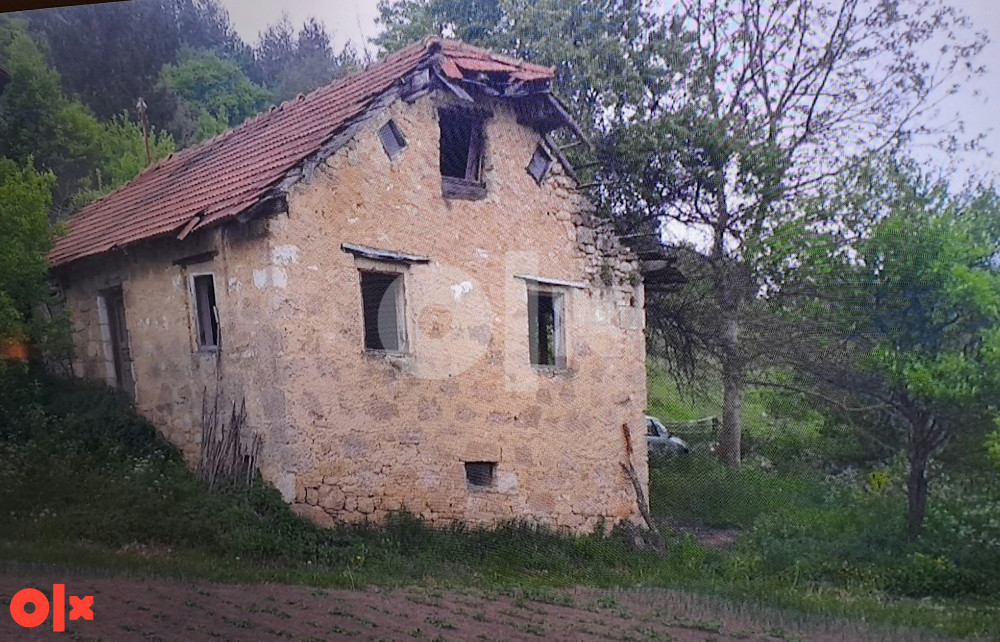 Starinska kamena kuća, Jajce (Svi priključci i asfalt)