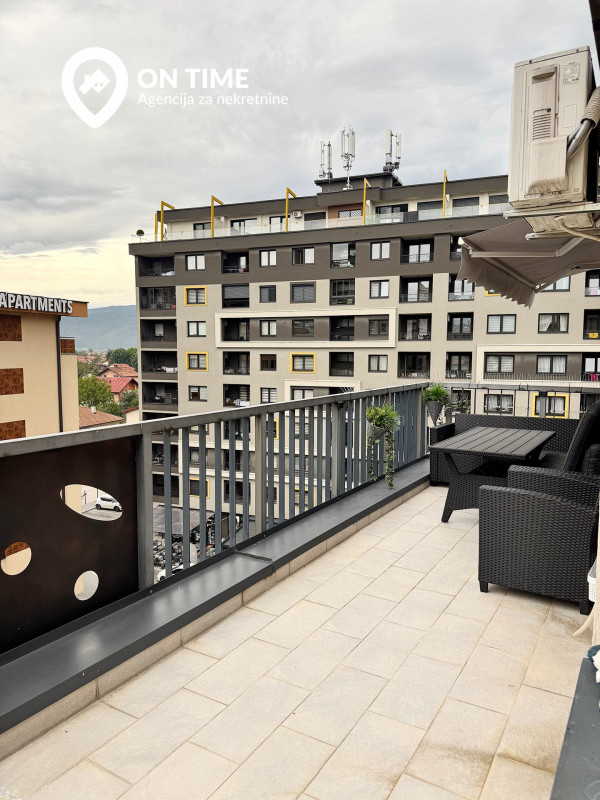ON TIME prodaje: Četvorosoban Stan Sarajevo, Bulevar 18