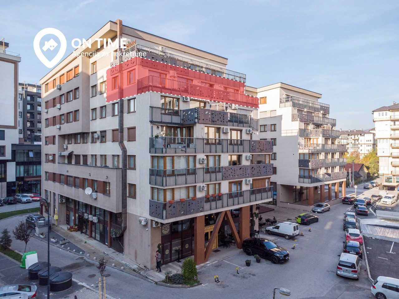 ON TIME prodaje: Četvorosoban Stan Sarajevo, Bulevar 22