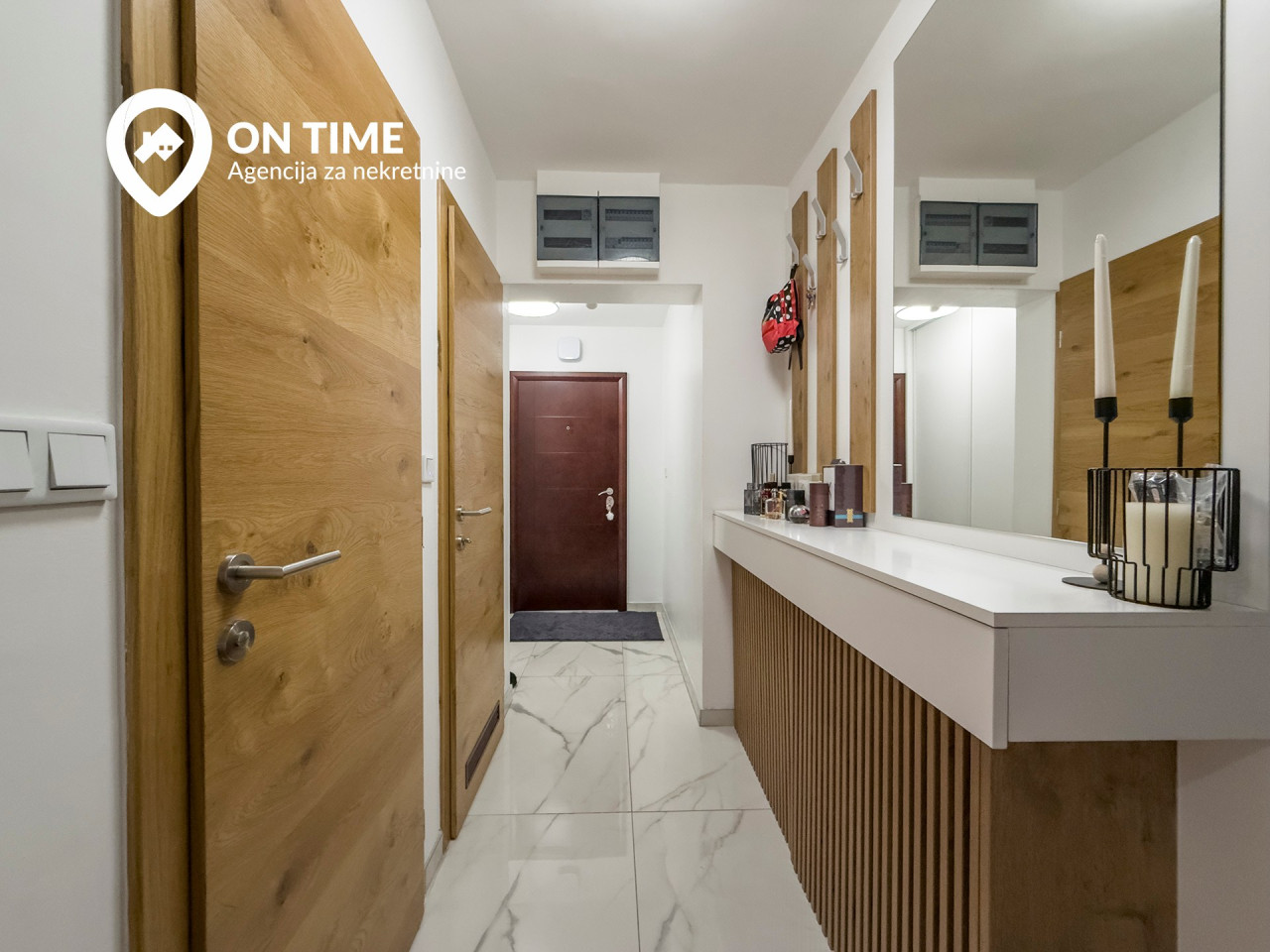 ON TIME prodaje: Četvorosoban Stan Sarajevo, Bulevar 17