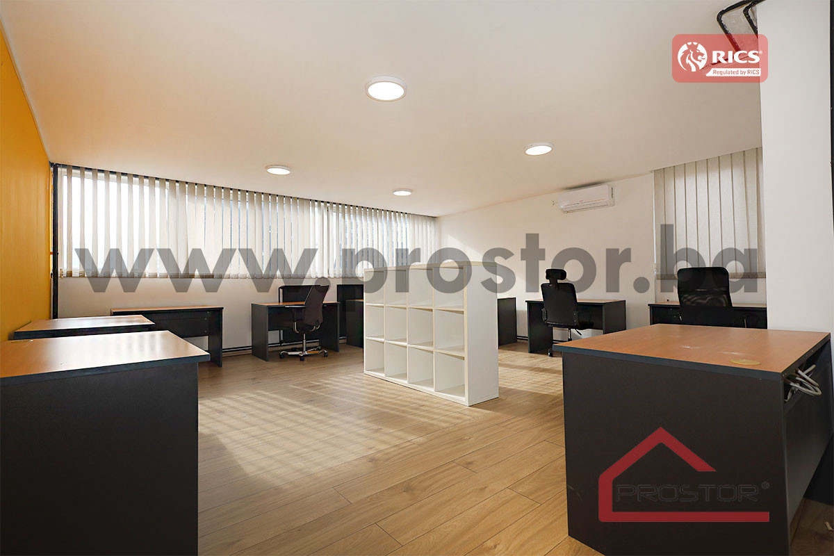 PROSTOR izdaje: Poslovni prostor, 227m2, Socijalno 2