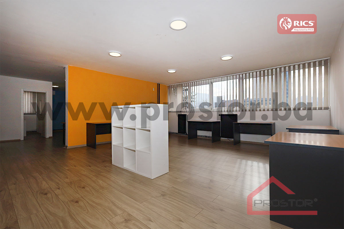 PROSTOR izdaje: Poslovni prostor, 227m2, Socijalno 3