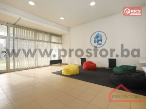 PROSTOR izdaje: Poslovni prostor, 227m2, Socijalno