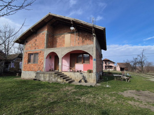- BIJELA - Imanje na parceli površine 23.214m2 ID: 4179/ZP