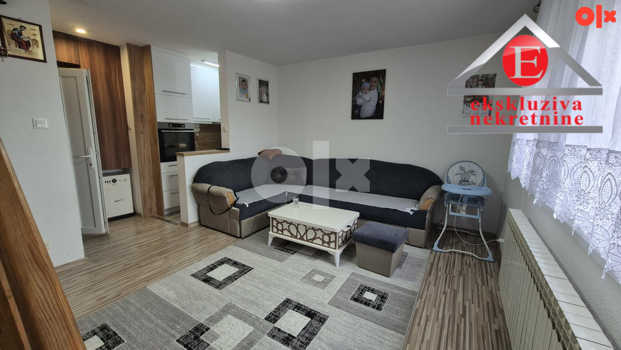 - CENTAR - Namješten dvoetažni stan površine 60m2 ID:4186/DŠ
