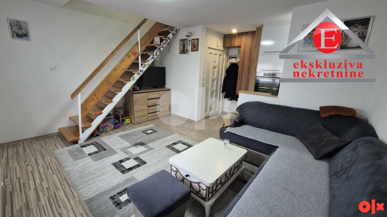 - CENTAR - Namješten dvoetažni stan površine 60m2 ID:4186/DŠ 3