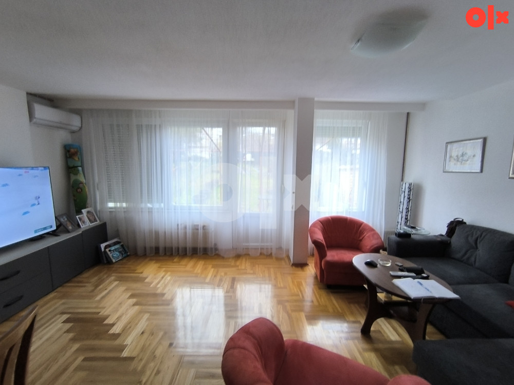 MARLESOVA KUĆA  u podnožju Starčevce u blizini istočnog tranzita 3