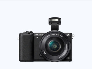 Extra fotoaparat SONY a5100 sa objektivi 16-50 i 55-210 mm WiFi