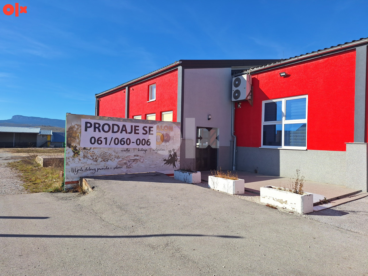 Pilana, skladište, svadbeni salon i stambeni objekat na Sokocu