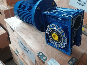 ELEKTRO MOTOR SA REDUKTOROM 1.5kW 48.3 obrt