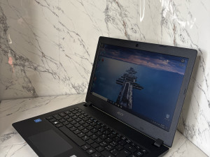 Laptop acer aspire 1