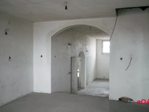 EOS / Stan Roh Bau i potkrovlje/ Laktaši-Trn - 288,40 m2 + 140 m2 photo 3