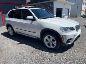 BMW X5 2011god full