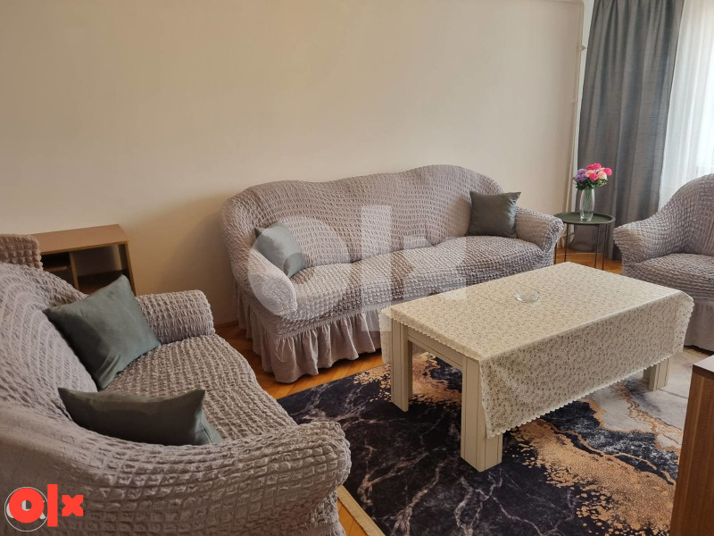 Prodajem namješten stan Gradačačka 52m2 (Zvati na 061 923 839) 2