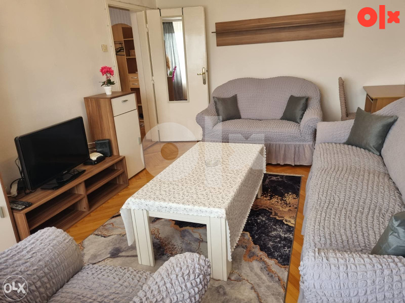 Prodajem namješten stan Gradačačka 52m2 (Zvati na 061 923 839) 3