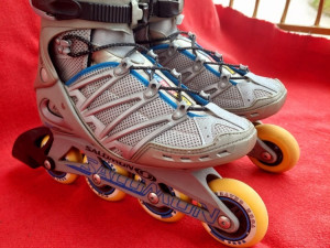 ROLE ROSLE ROLERI SALOMON br  40-41  TOP STANJE