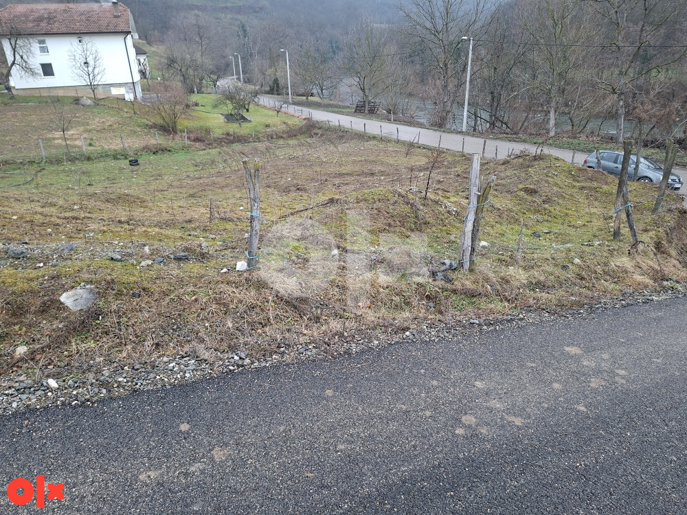 Prodajem plac Čelinac 3