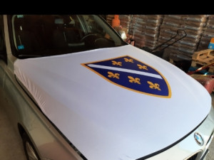 Ljiljani zastava za auto haubu zastav