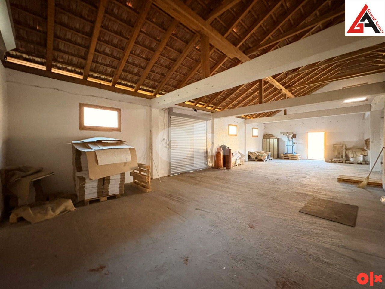 Poslovna zgrada 428 m2 sa 1477 m2 okućnice Sopotnica - Kakanj 9