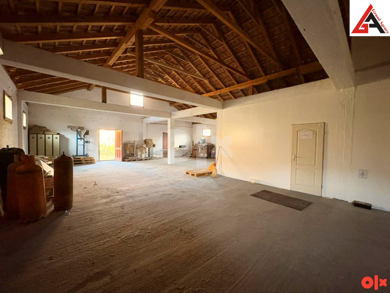 Poslovna zgrada 428 m2 sa 1477 m2 okućnice Sopotnica - Kakanj 10