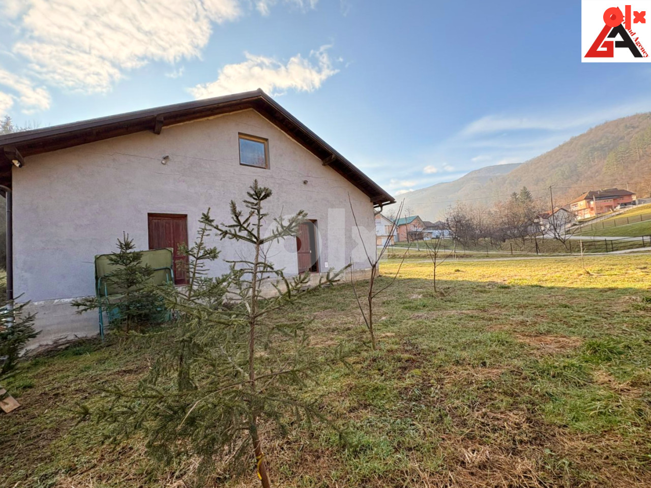 Poslovna zgrada 428 m2 sa 1477 m2 okućnice Sopotnica - Kakanj 3