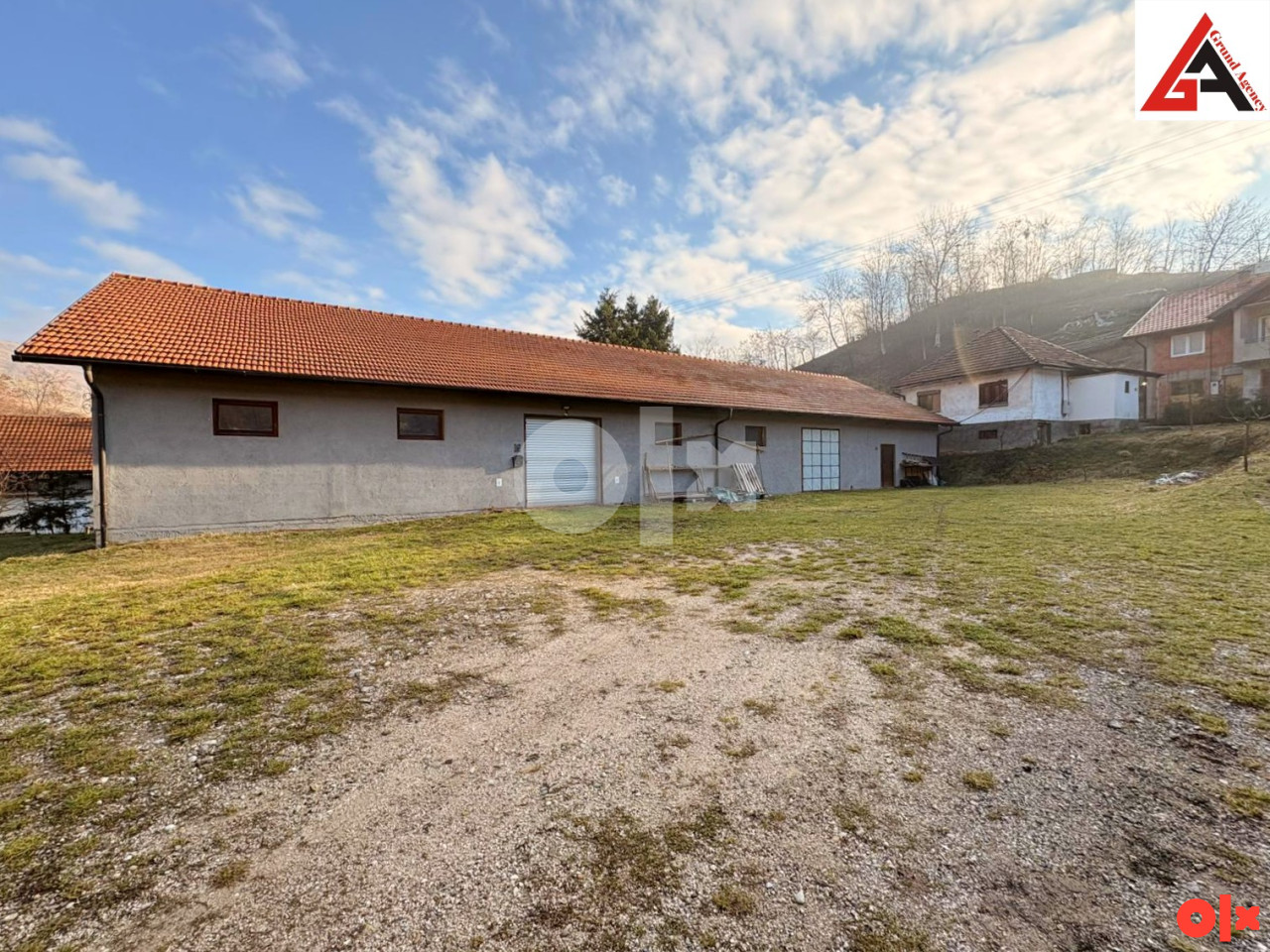 Poslovna zgrada 428 m2 sa 1477 m2 okućnice Sopotnica - Kakanj 2