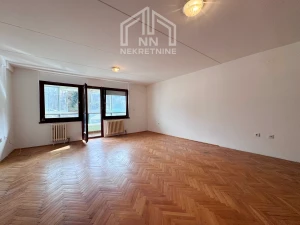 NN Nekretnine : Petosoban stan 105m2 - Papagajka / Stari Grad photo 4