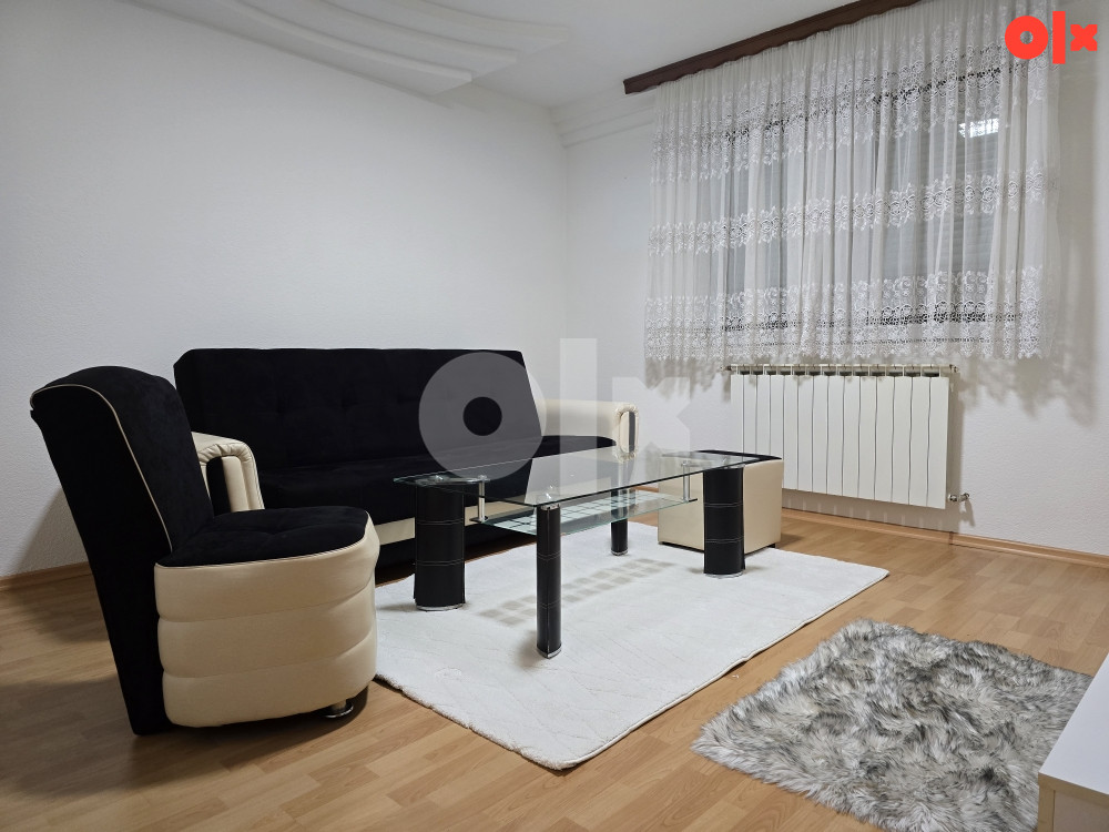 Stan na dan "Teo FAMILY APARTMENT" Tuzla 4