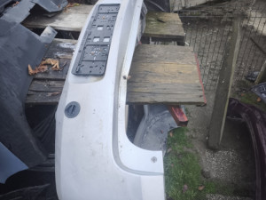 zadnji branik meriva