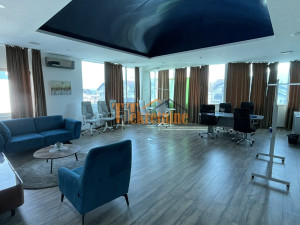 Poslovni prostor  220 m2 - Budžak