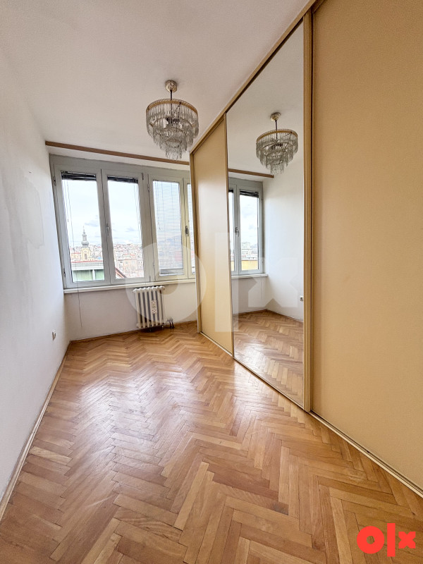 Dvoetažni petosoban stan 105 m2 2 balkona Papagajka 17