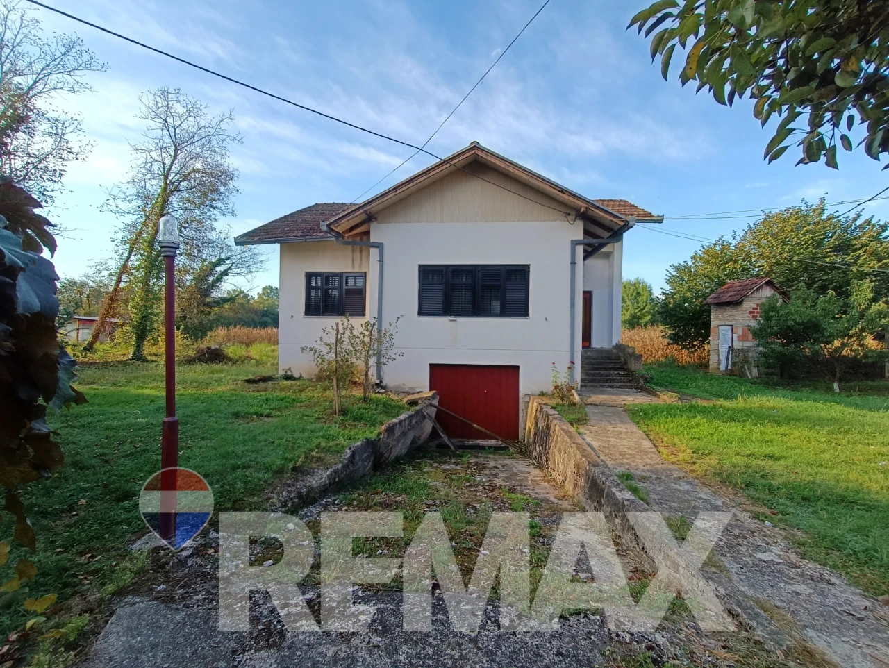 Imanje 17323m2 - kuća, pomoćni objekti, Razboj Ljevčanski 3