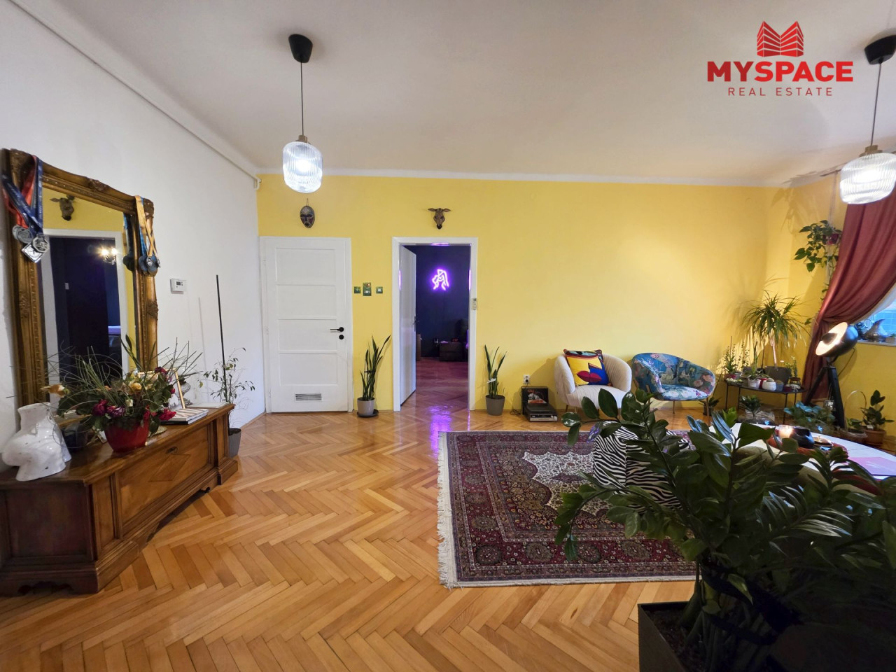 MY SPACE/ Stan/ Centar/ RENOVIRAN/ NAMJESTEN/ 81(90)m2 13
