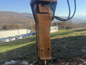 Cekic za Bager  KRUP 1000 kg