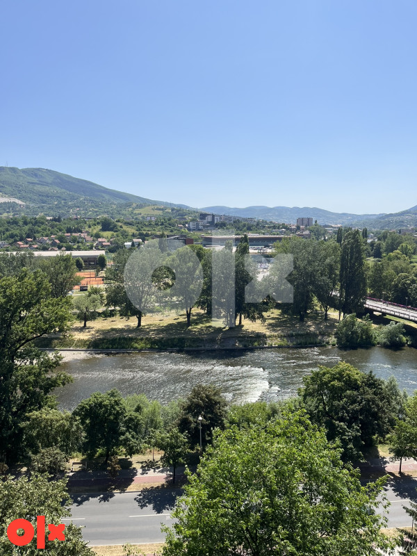 Trosoban stan Zenica Lamela 92m2 13